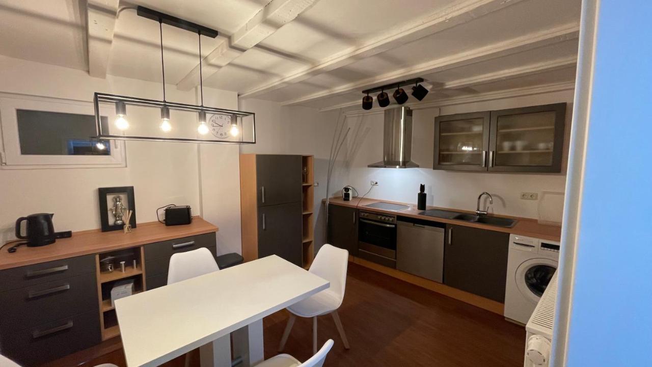 Апартаменти Oase Im Gruenen Hinterhof, Eg, Ruhe, Terrasse, Carport, Free Paytv, Kaffee&Tee, Fahrraeder Дуйсбург Екстер'єр фото